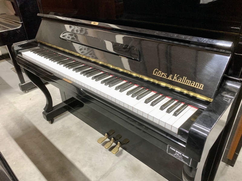 Đàn piano cơ Gors&Kallman GK2000
